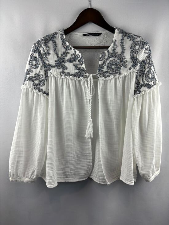 Zara Sweaters - Women’s Zara Small White Tied Sweater